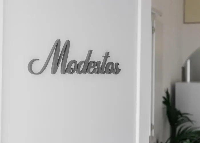 Red Beach Harmony Suites Modestos