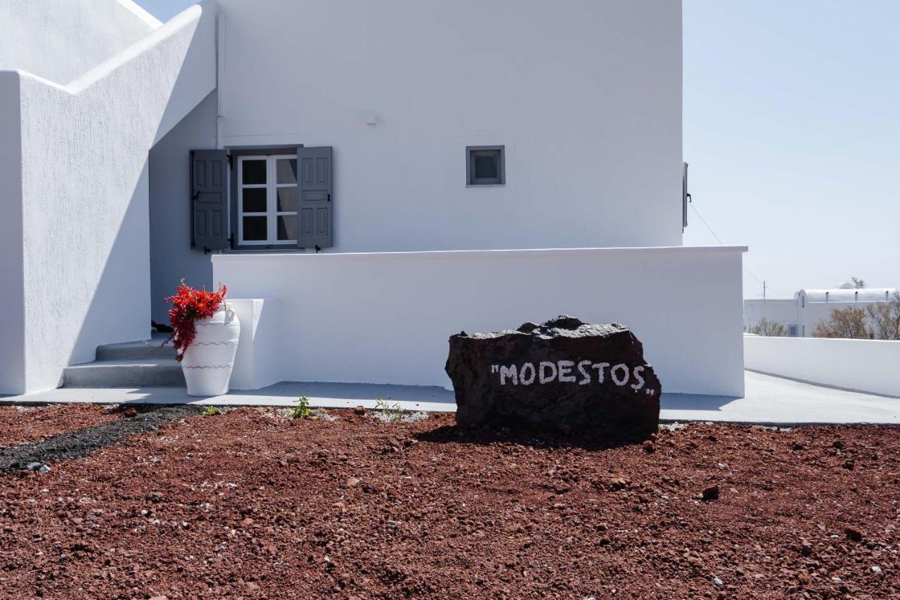 Red Harmony Modestos Akrotiri (Santorini)