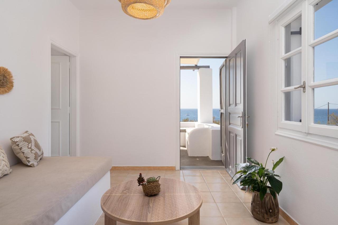 Red Harmony Modestos Apartment *